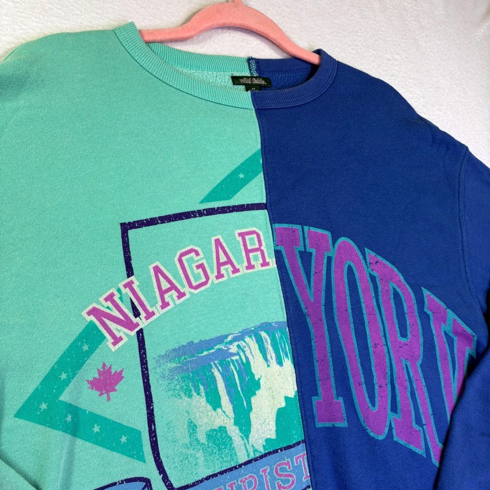 Wild Fable Niagara New York Split Graphic Sweatshirt Blue Teal XS